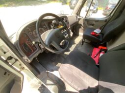 
										2019 Freightliner m2 reefer van truck w/liftgate cdl full									