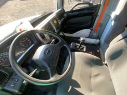 
										2019 HINO 258 26ft box truck w/sleeper w/liftgate full									