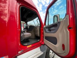 
										2015 Freightliner cascadia semi truck automatic dd15 full									