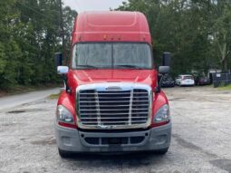 2015 Freightliner cascadia semi truck automatic dd15