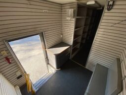 
										2002 Isuzu ftr side door van truck full									