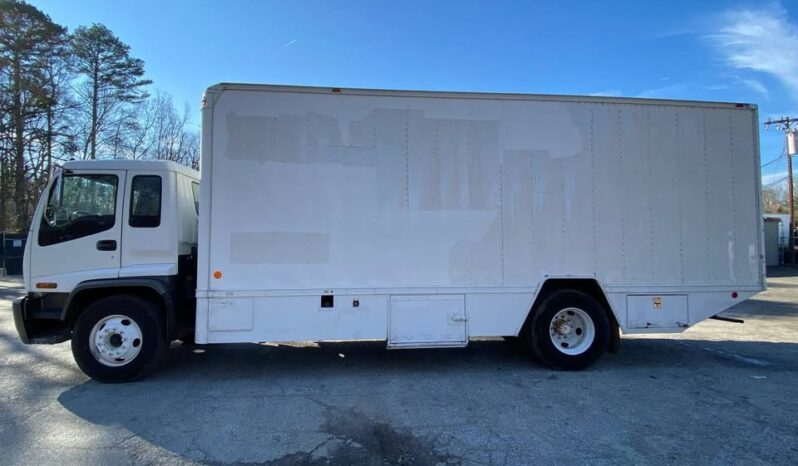 
								2002 Isuzu ftr side door van truck full									