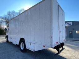 
										2002 Isuzu ftr side door van truck full									