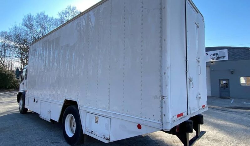 
								2002 Isuzu ftr side door van truck full									