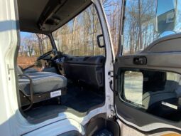 
										2002 Isuzu ftr side door van truck full									