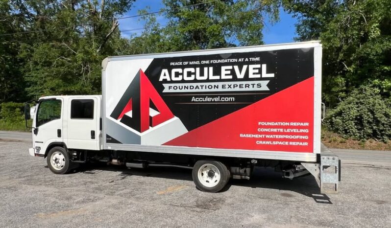 
								2026 Isuzu npr 14ft box truck w/liftgate crew cab full									