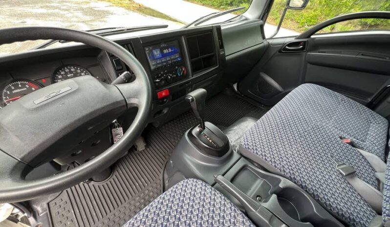 
								2023 Isuzu npr hd 20ft box truck full									