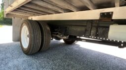 
										2019 Isuzu 14ft landscaper dump truck full									