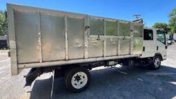 
										2019 Isuzu 14ft landscaper dump truck full									