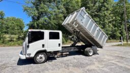 
										2019 Isuzu 14ft landscaper dump truck full									