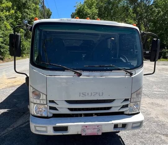 
								2019 Isuzu 14ft landscaper dump truck full									