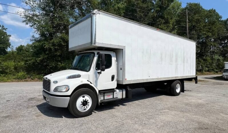 
								2023 Freightliner 26ft moving box truck side door liftgate full									