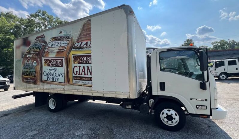 
								2013 Isuzu npr 20ft box truck full									