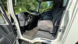
										2013 Isuzu npr 20ft box truck full									