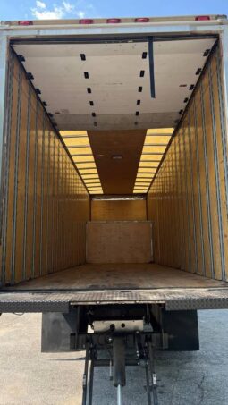 
										2023 Freightliner 26ft moving box truck side door liftgate full									
