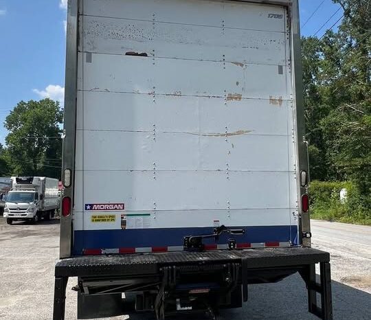 
								2023 Freightliner 26ft moving box truck side door liftgate full									