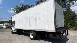 
										2023 Freightliner 26ft moving box truck side door liftgate full									