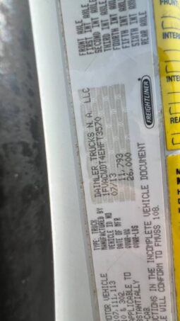 
										2023 Freightliner 26ft moving box truck side door liftgate full									