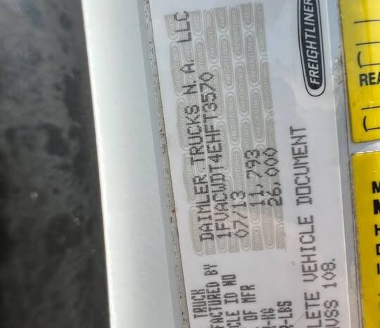 
								2023 Freightliner 26ft moving box truck side door liftgate full									