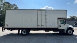 
										2023 Freightliner 26ft moving box truck side door liftgate full									