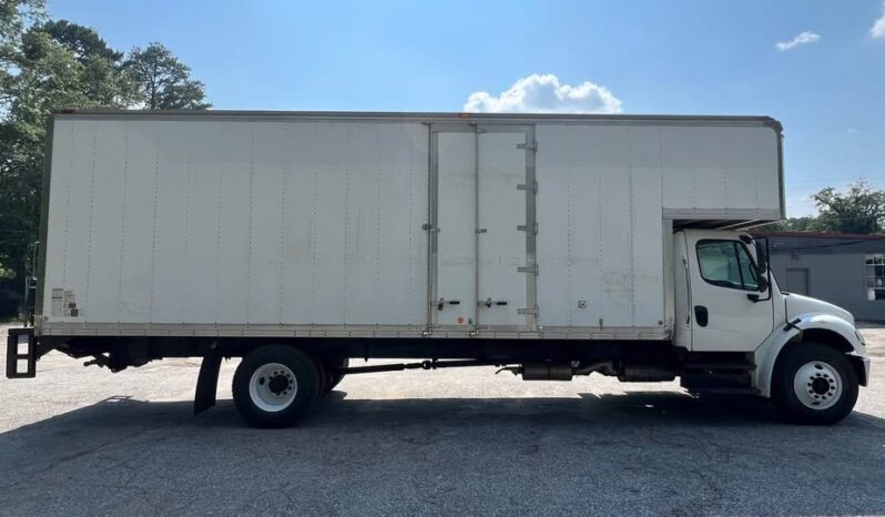 
								2023 Freightliner 26ft moving box truck side door liftgate full									