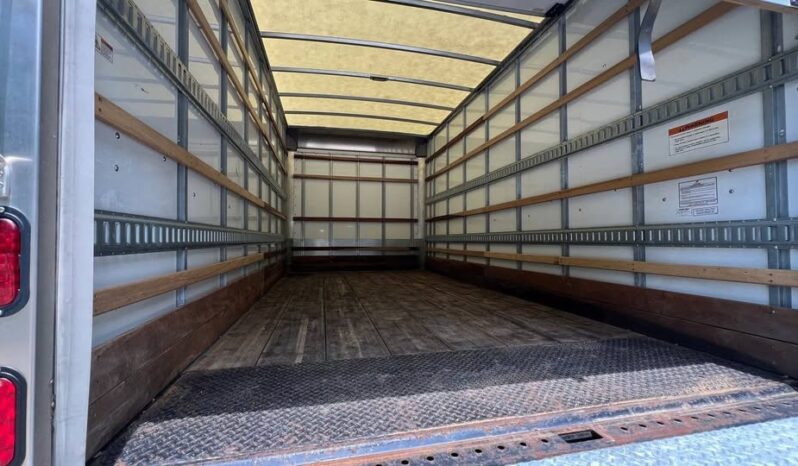
								2024 Isuzu 16 ft box truck w/liftgate full									