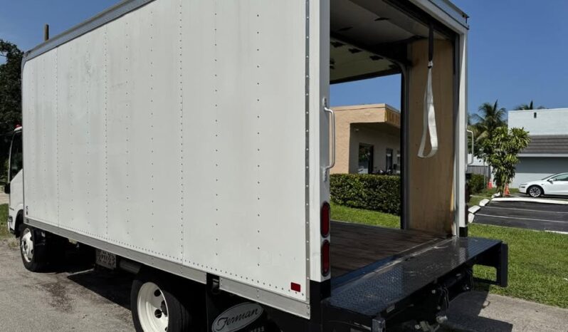 
								2025 Chevrolet 4500 lcf 18ft box truck side roll up door w/liftgate full									
