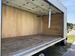 
										2025 Chevrolet 4500 lcf 18ft box truck side roll up door w/liftgate full									