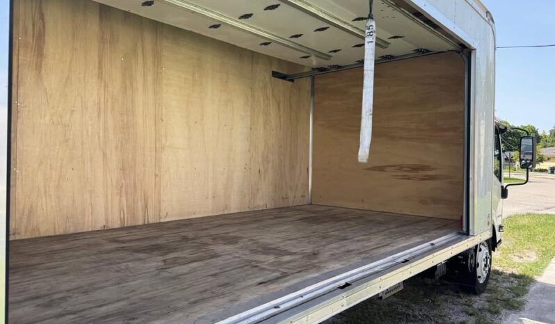 
								2025 Chevrolet 4500 lcf 18ft box truck side roll up door w/liftgate full									