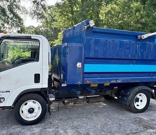 
								2016 Isuzu NPR HD 12ft scarp metal dump truck full									