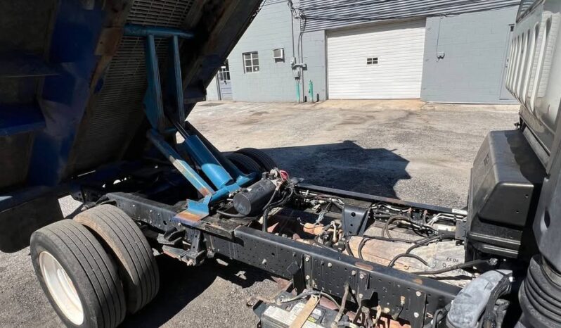 
								2018 Isuzu npr hd 12ft metal scrap dump truck full									