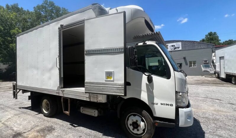 
								2020 HINO 195 16ft refrigerated box truck 80k miles side door liftgate full									