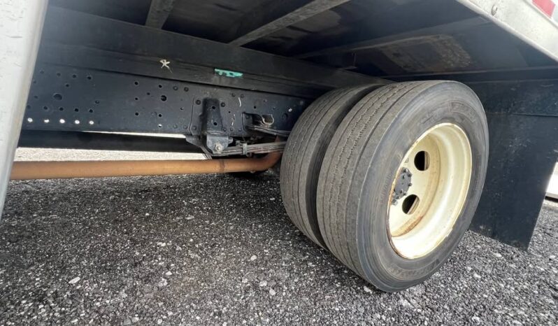 
								2022 Isuzu NPR HD 20ft box truck side door w/liftgate full									