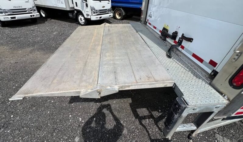 
								2022 Isuzu 16ft refrigerated van w/liftgate THERMOKING full									