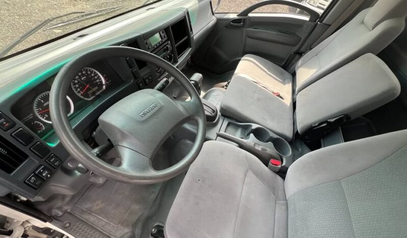 
								2022 Isuzu 16ft refrigerated van w/liftgate THERMOKING full									