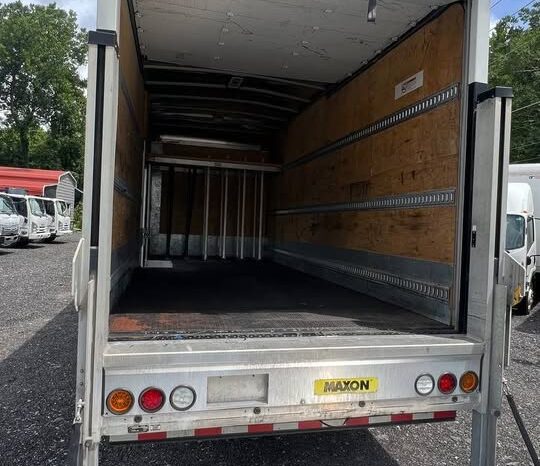 
								2022 Isuzu NPR HD 20ft box truck side door w/liftgate full									