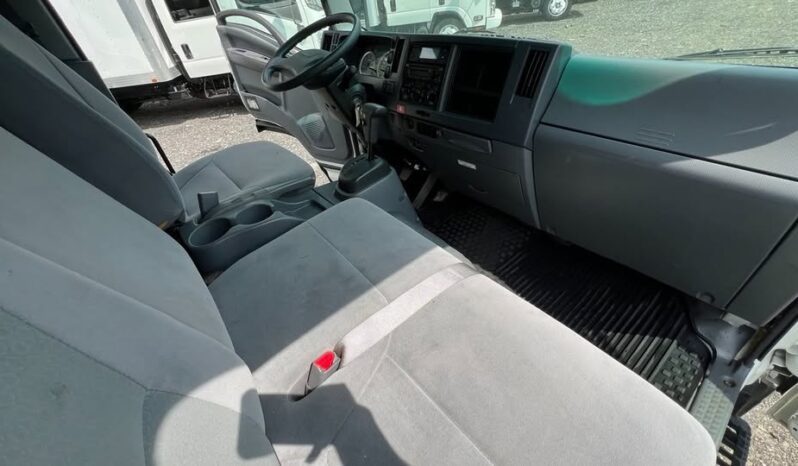 
								2022 Isuzu 16ft refrigerated van w/liftgate THERMOKING full									