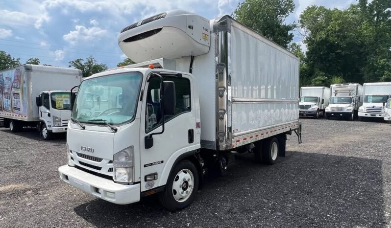 
								2022 Isuzu 16ft refrigerated van w/liftgate THERMOKING full									